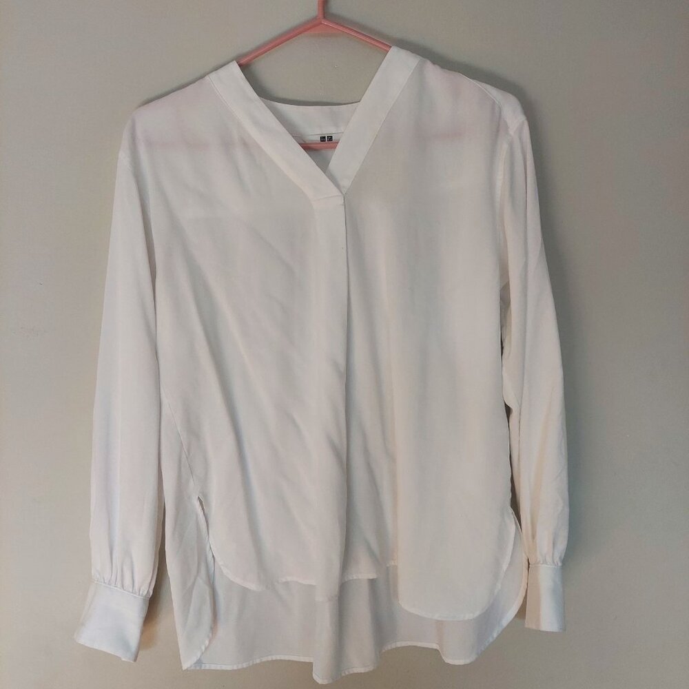 Uniqlo Women's XS White V-Neck Long Sleeve Blouse  Semi Sheer